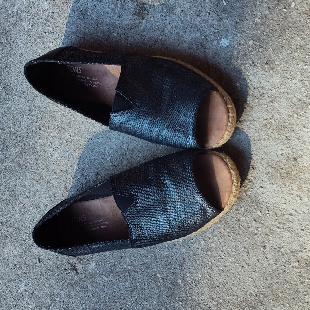 Toms sandals